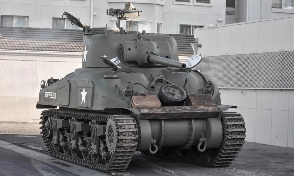 Δεν είναι ψέμα: Δημοπρατείται στο Λος Άντζελες ένα Sherman M4A1!